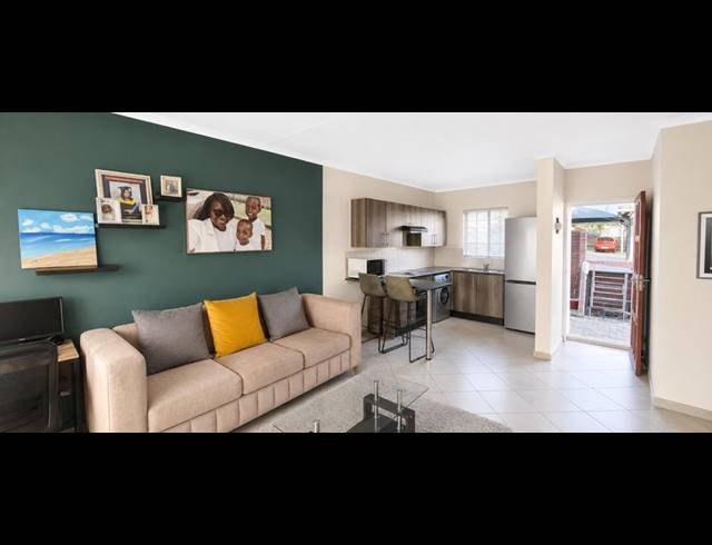 2 BEDROOM TOWNHOUSE FOR SALE IN THE REEDS
